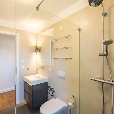 Apartment Maxim App 3 *