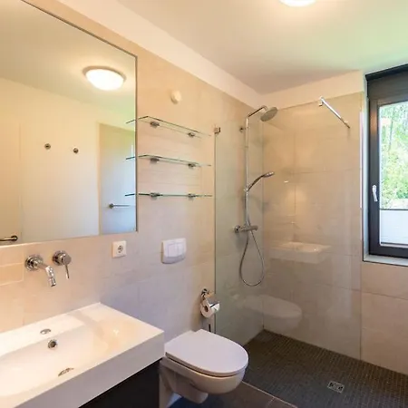 דירה Maxim App 3